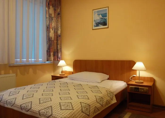 Blue Centrum Szkoleniowo-hotelarskie Motel 2*