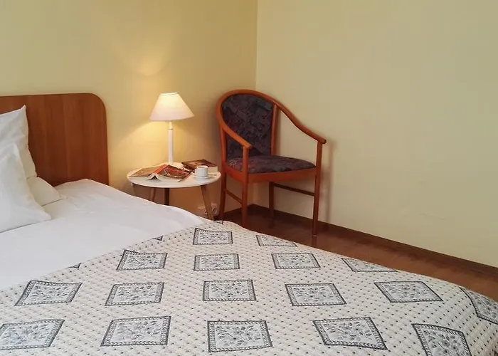 Blue Centrum Szkoleniowo-hotelarskie Motel 2*